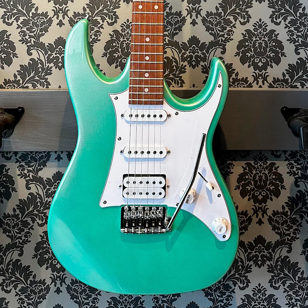 Guitarras "Compra guitarras Fender, Ibanez, Yamaha y más en Ziyego. La mejor selección de eléctricas, acústicas y accesorios en la tienda líder de Perú. ¡Encuentra tu sonido!"